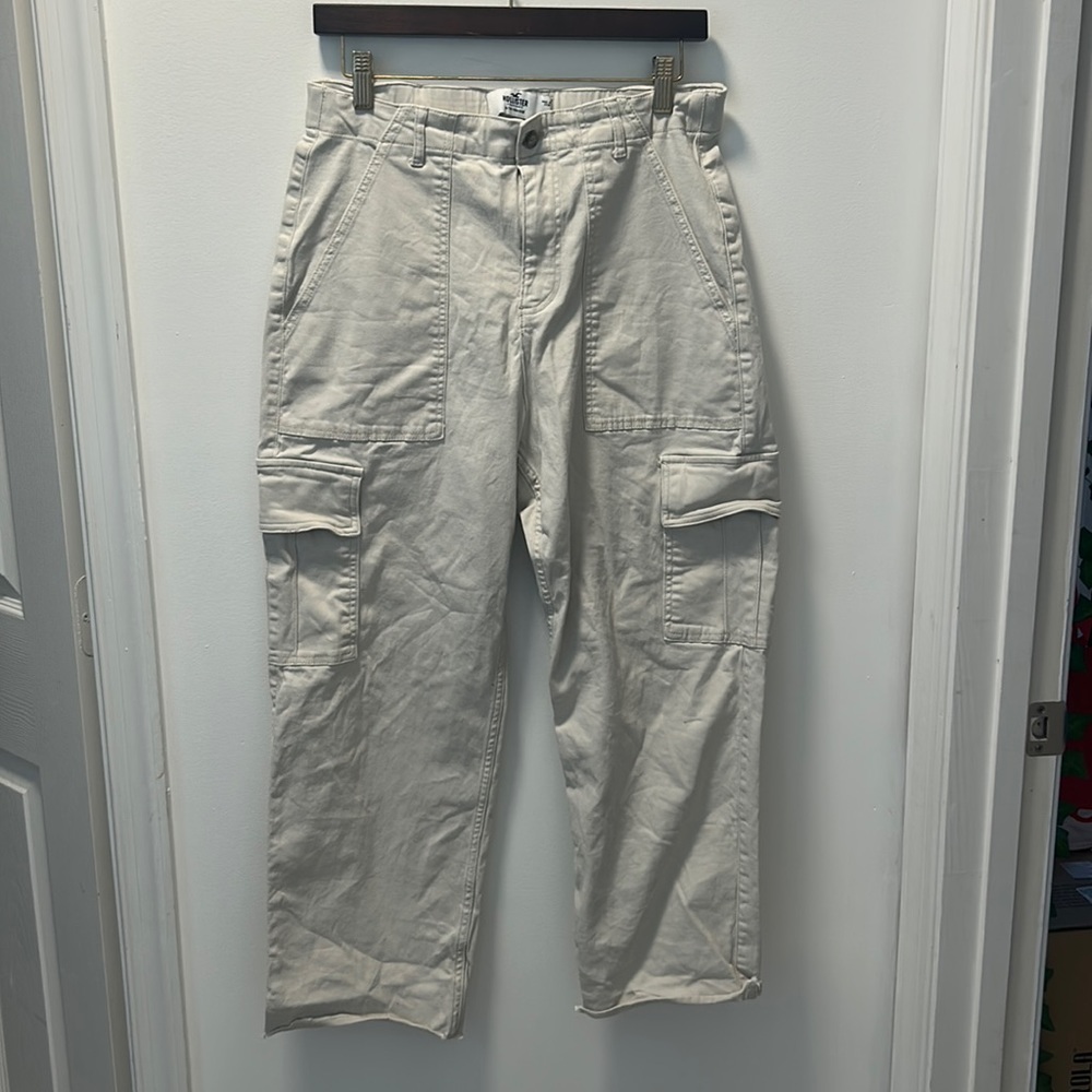 Hollister - Beige cargo utility pants ultra high rise in large
